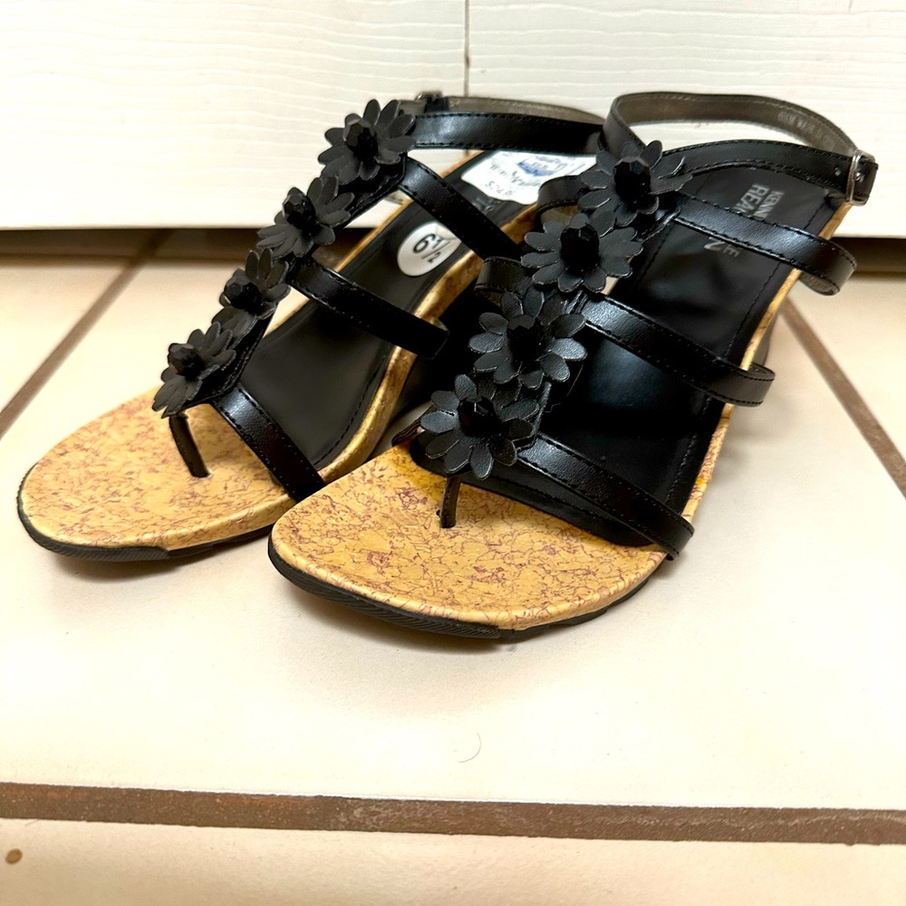 🌹New Kenneth Cole Reaction black wedges Sz 6.5